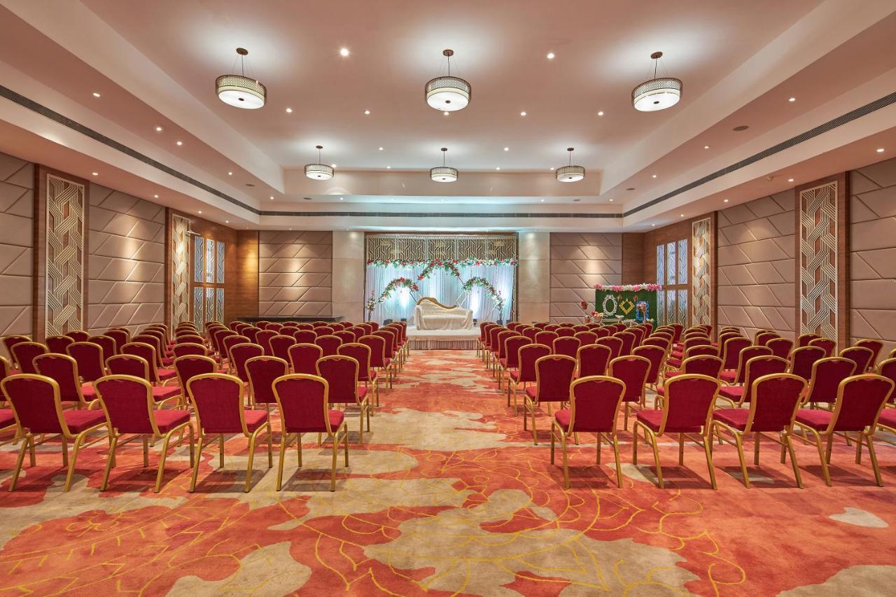 Royal Orchid Central Grazia, Navi Mumbai Exterior foto