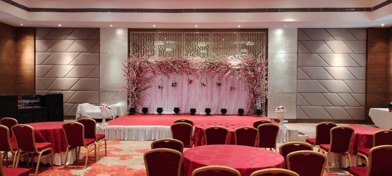 Royal Orchid Central Grazia, Navi Mumbai Exterior foto